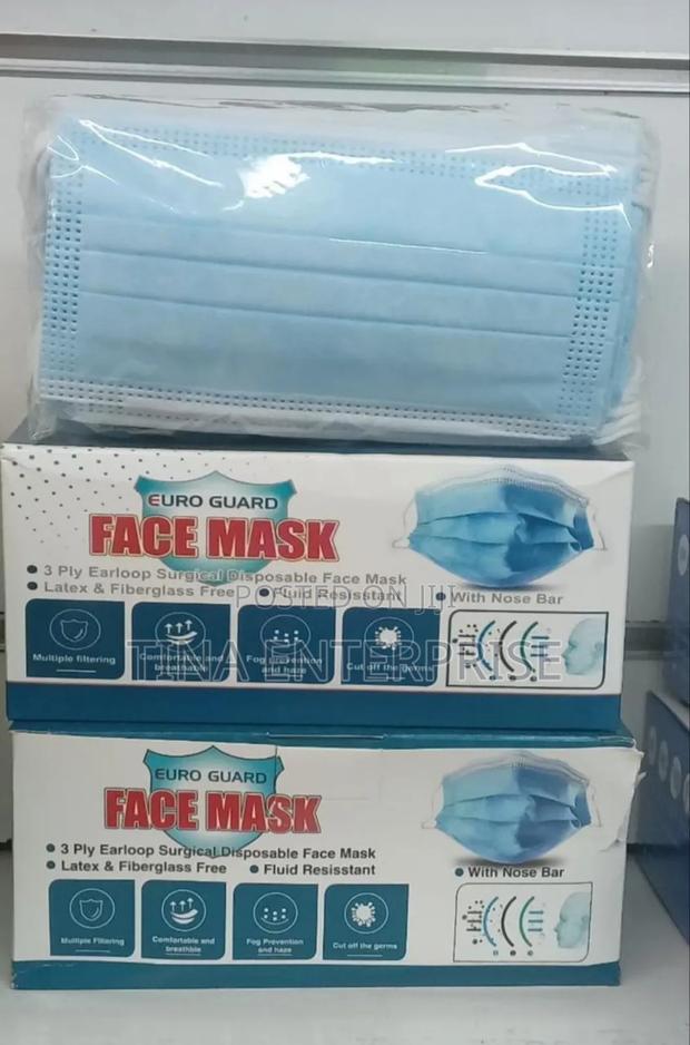 Surgical Masks, 3 Ply - main view
