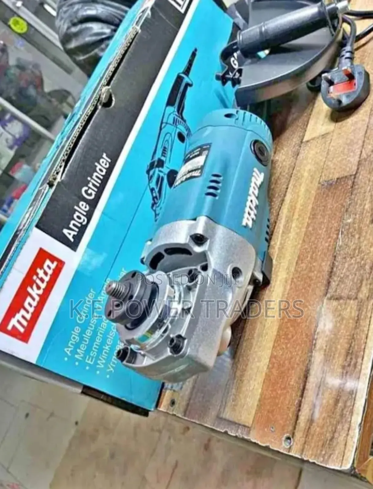 9" Makita Grinder