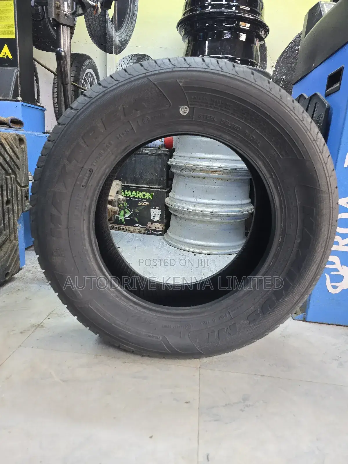 185/70r14 Maxtrek Maximus Tire