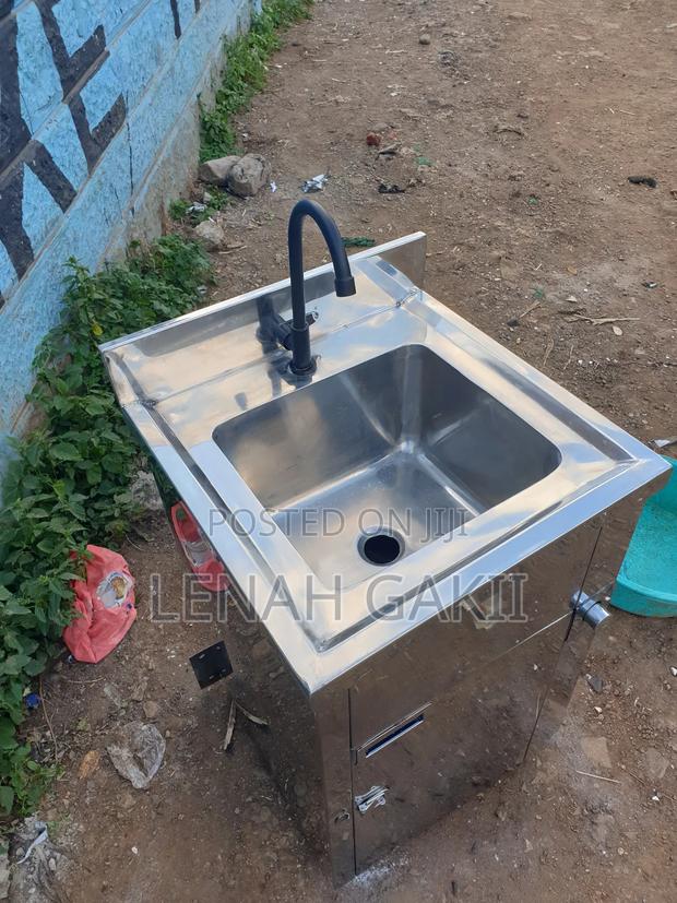 Hand Washing Sink - main view