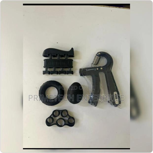 Adjustable Hand Grip Set With Digital Counter - main view