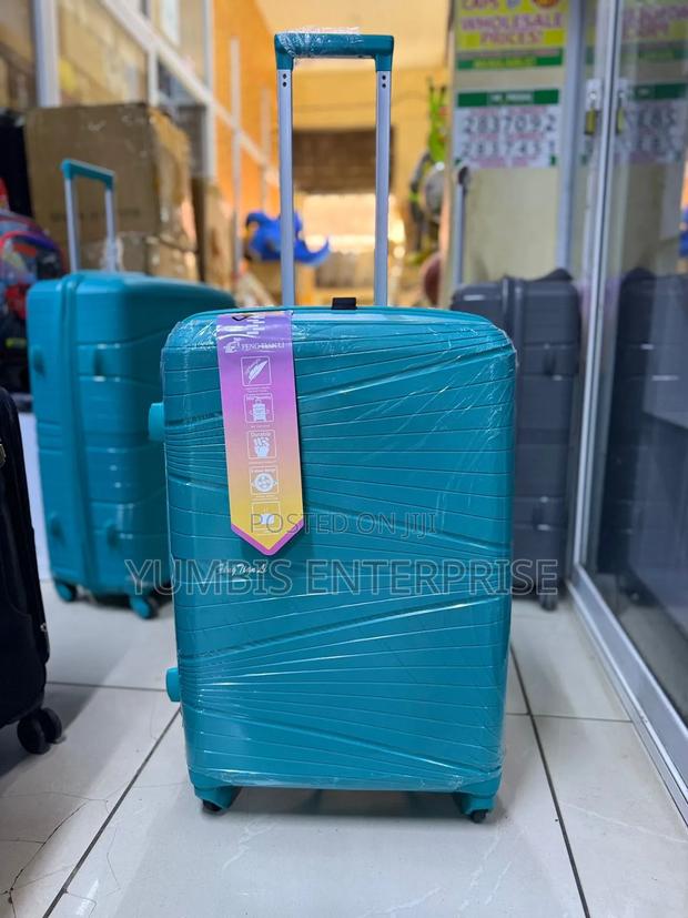 Green Medium Size Rubber Suitcase 1 Pc 66cm Height