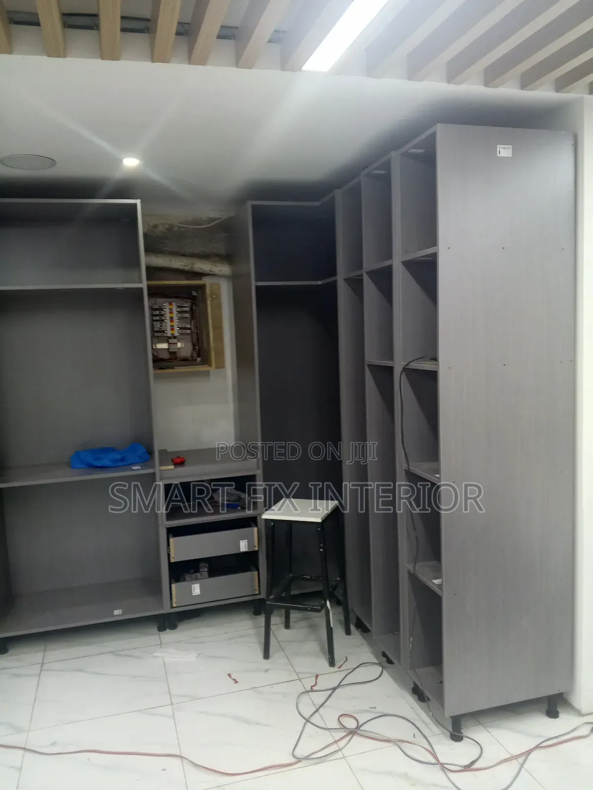 Kitchen and Wardrobes Cabinet/Home Décor Design/Installation