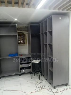 Kitchen and Wardrobes Cabinet/Home Décor Design/Installation