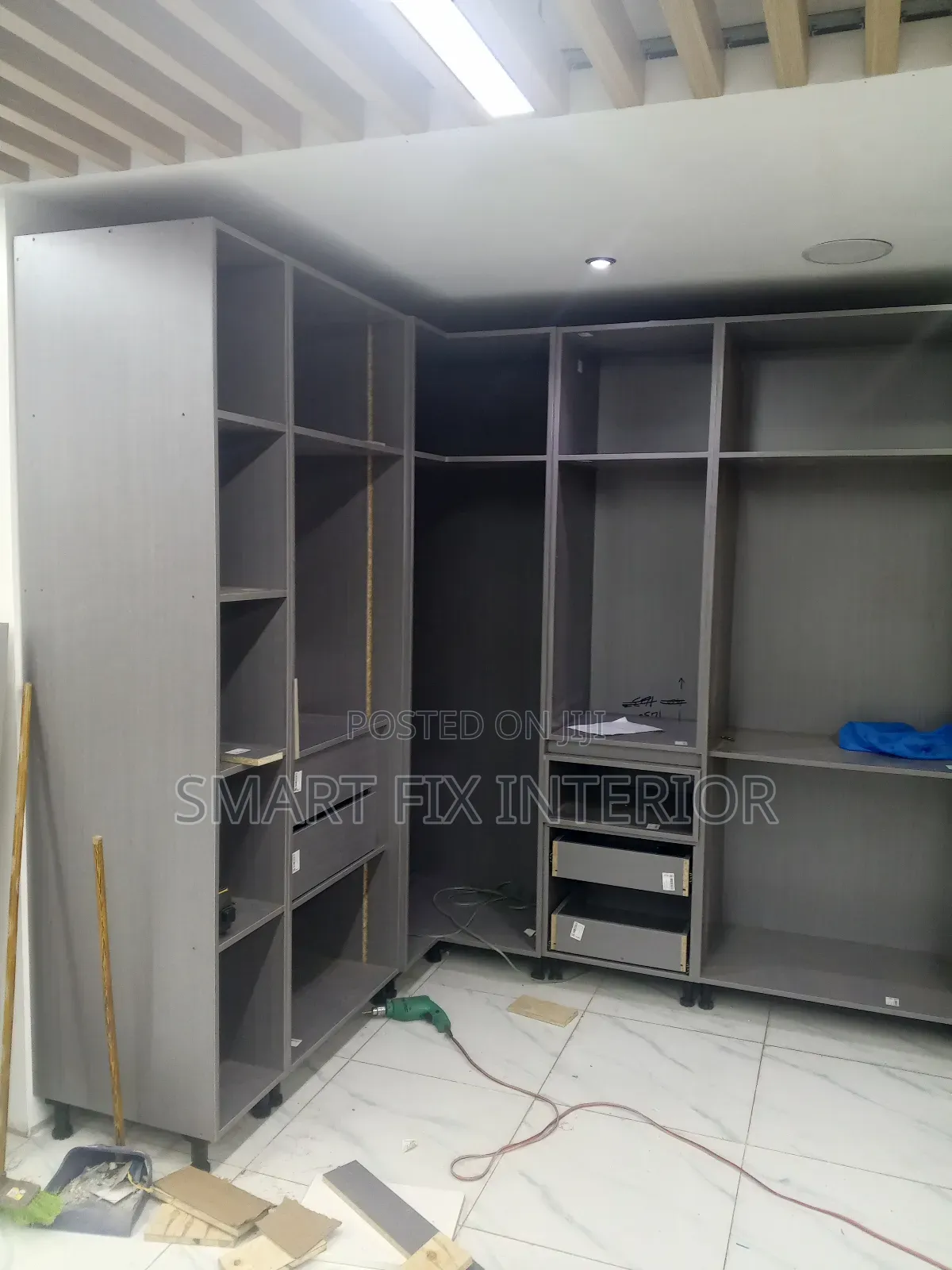Kitchen and Wardrobes Cabinet/Home Décor Design/Installation
