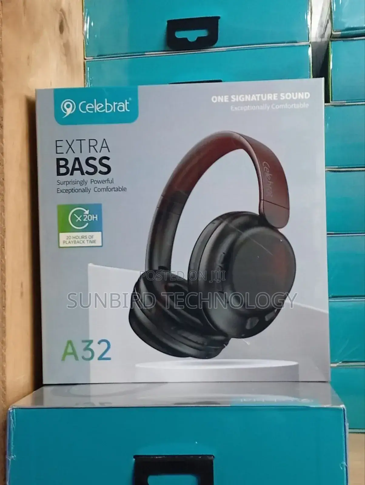 Celebrat A32 Extra Bass Headphones