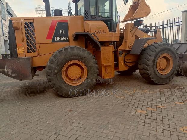 Slightly Used 5t Wheel Loader - thumbnail 3
