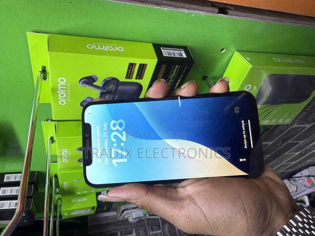 Apple iPhone 12 Pro Max 128 GB White - thumbnail 5