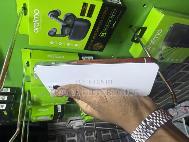 Apple iPhone 12 Pro Max 128 GB White - thumbnail 4