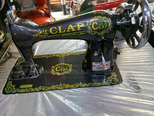 Best Quality Clap Sewing Machine With Standard