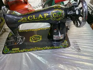 Highly Available Clap Sewing Machine With Stand