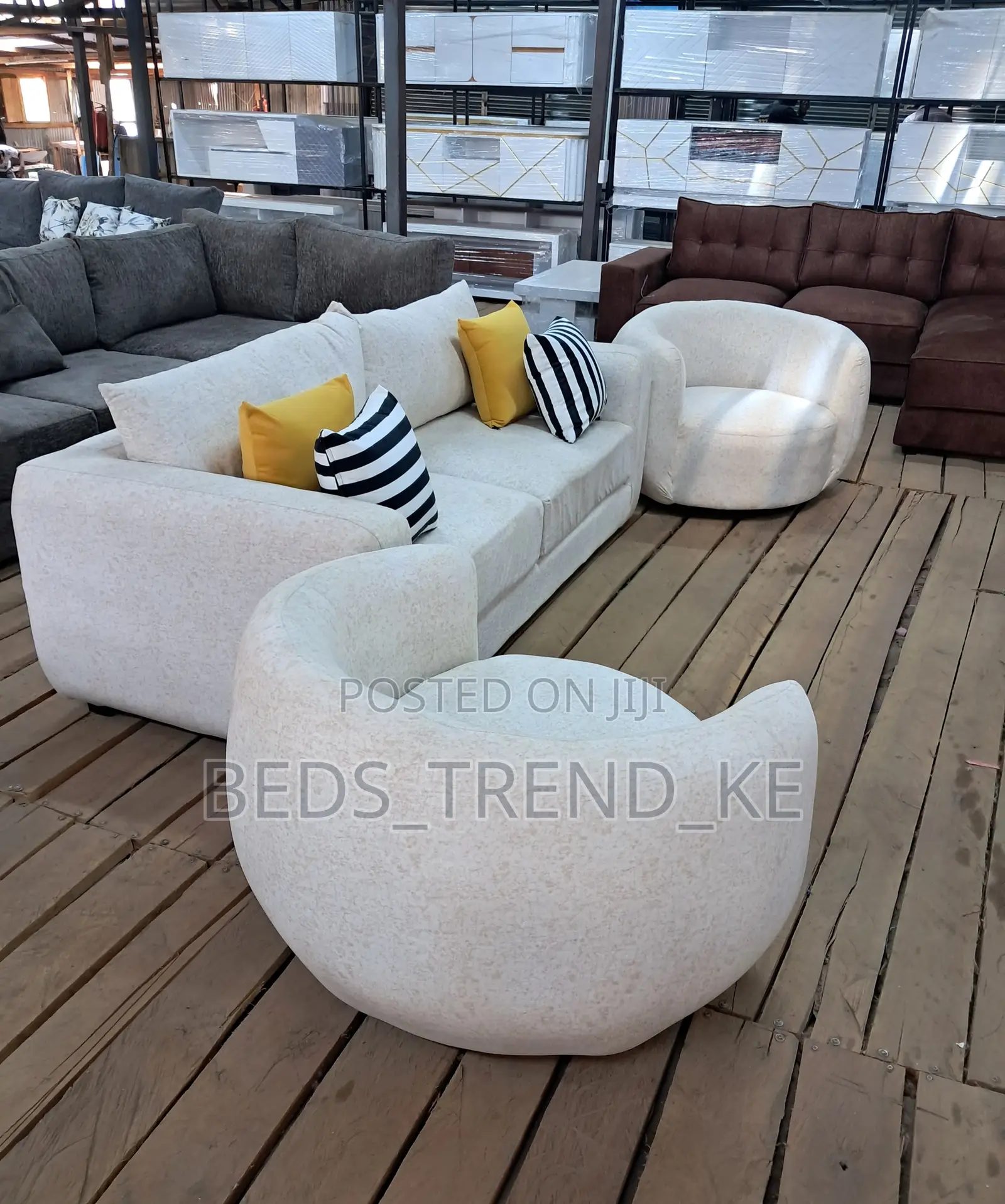 Modern 3 Seater With 2 Armchairs