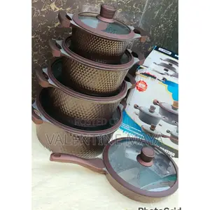 10 Pc Die Cast Cookware Set 
Colour Brown ✓