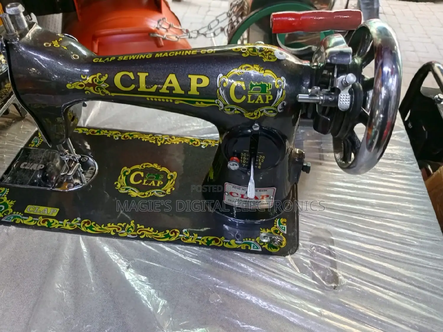High Standard Clap Sewing Machine With Stand