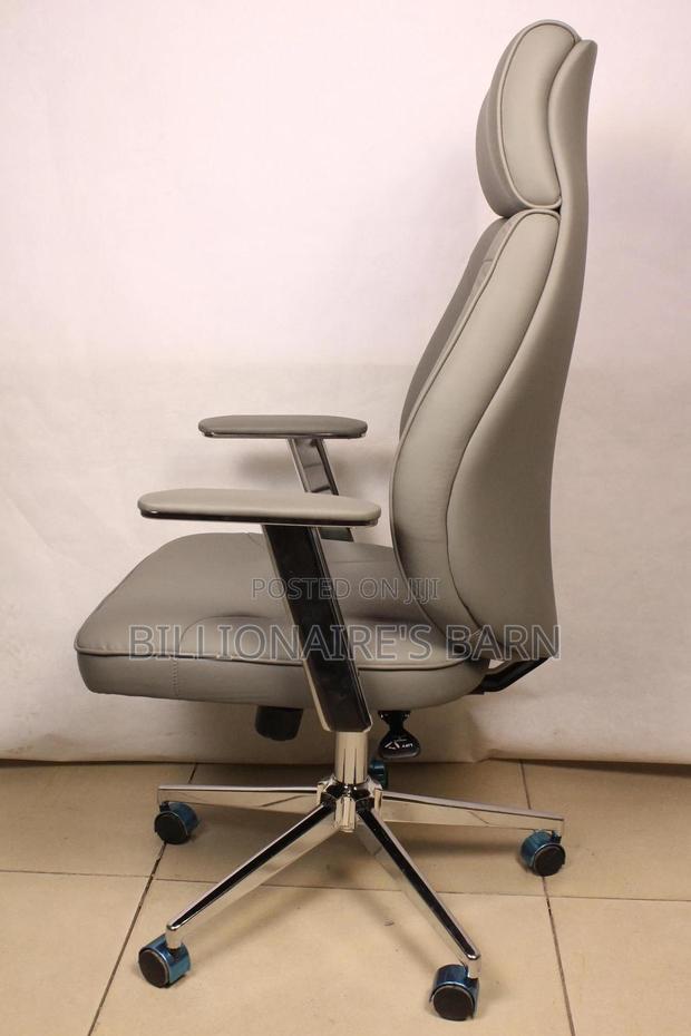 Gray Executive Leather Office Chair With Footrest - thumbnail 2