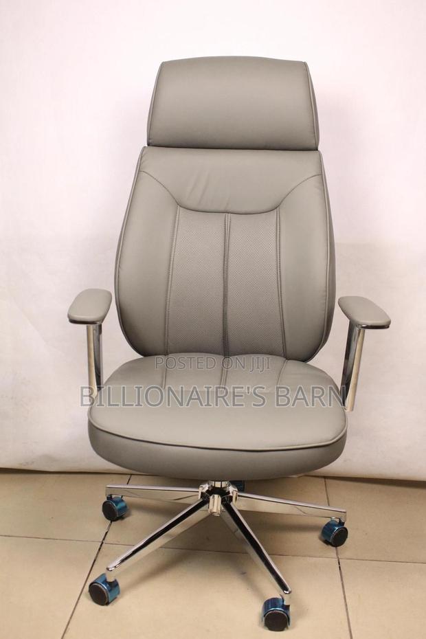 Gray Executive Leather Office Chair With Footrest - main view