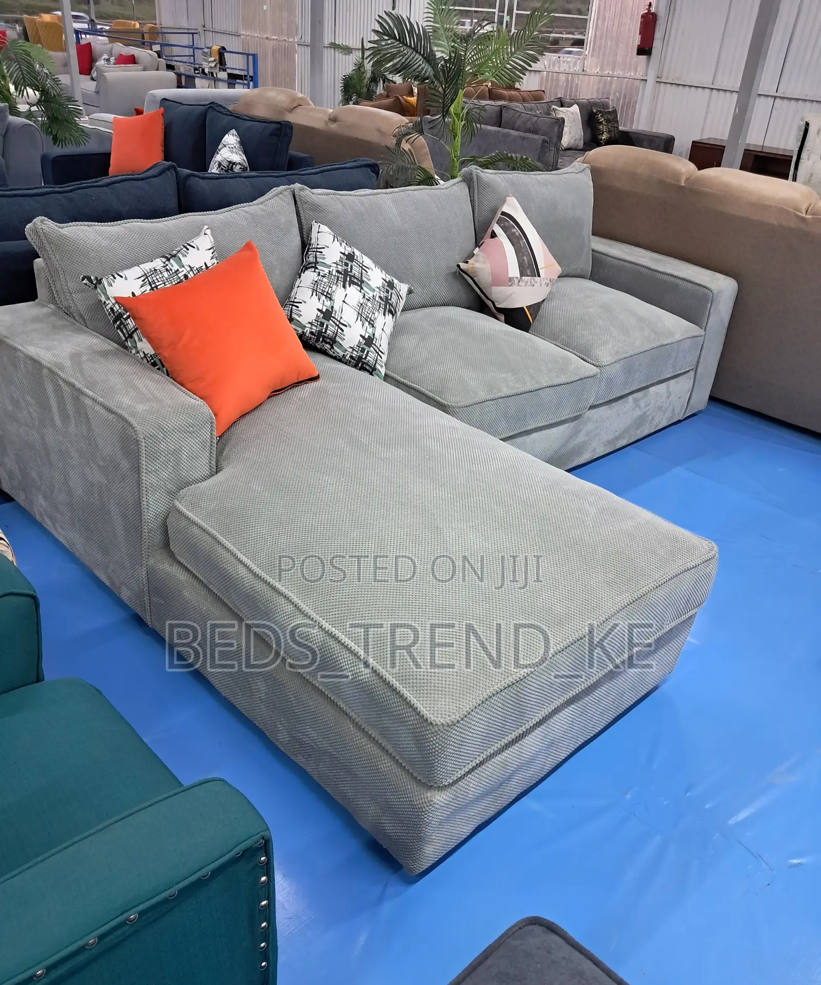 Cushy 6 Seater Gray L Seat