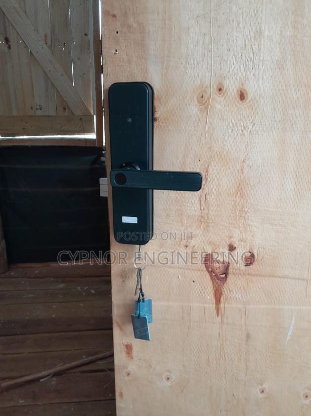 Time Bound Passcode Door Locks Solutions for Wooden Doors - main view