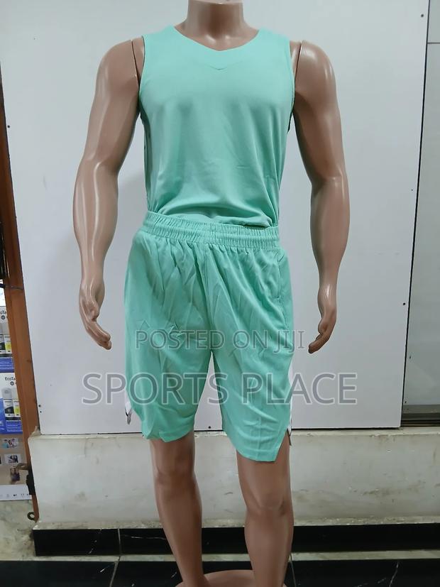 Plain Basketball Jerseys Set - 7 Pieces Set