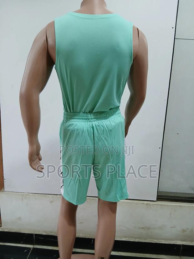 Plain Basketball Jerseys Set - 7 Pieces Set - thumbnail 2