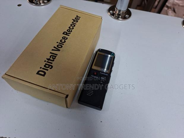 8gb Digital Voice Recorder With Usb & Mp3 Playback
