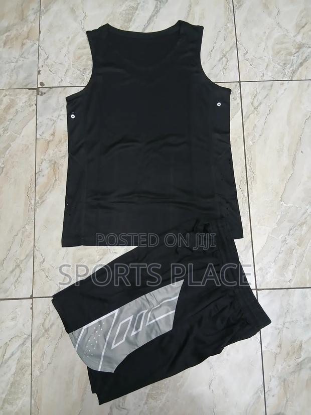 Plain Black Basketball Jerseys - thumbnail 3