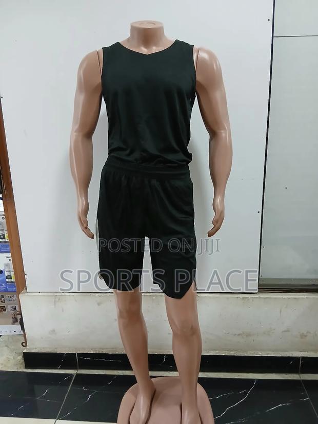 Plain Black Basketball Jerseys - main view