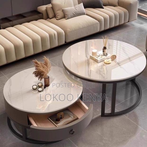 Dining Table : Round Gloden Legged Dining Table - thumbnail 5