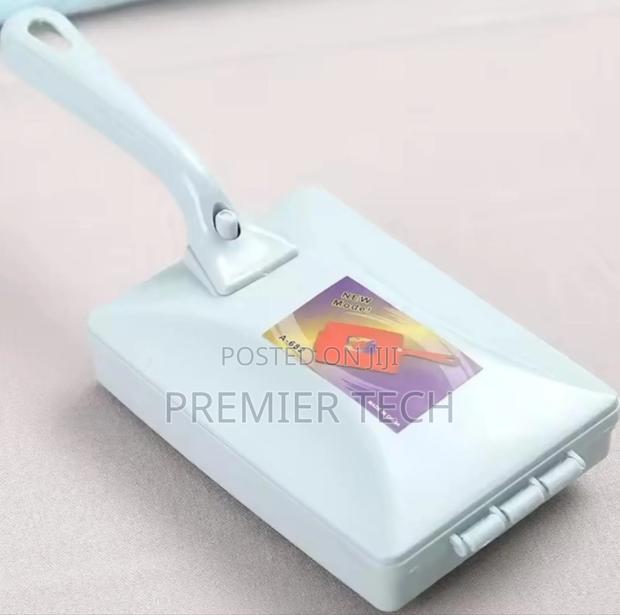 Carpet Brush Mini Vacuum Cleaner