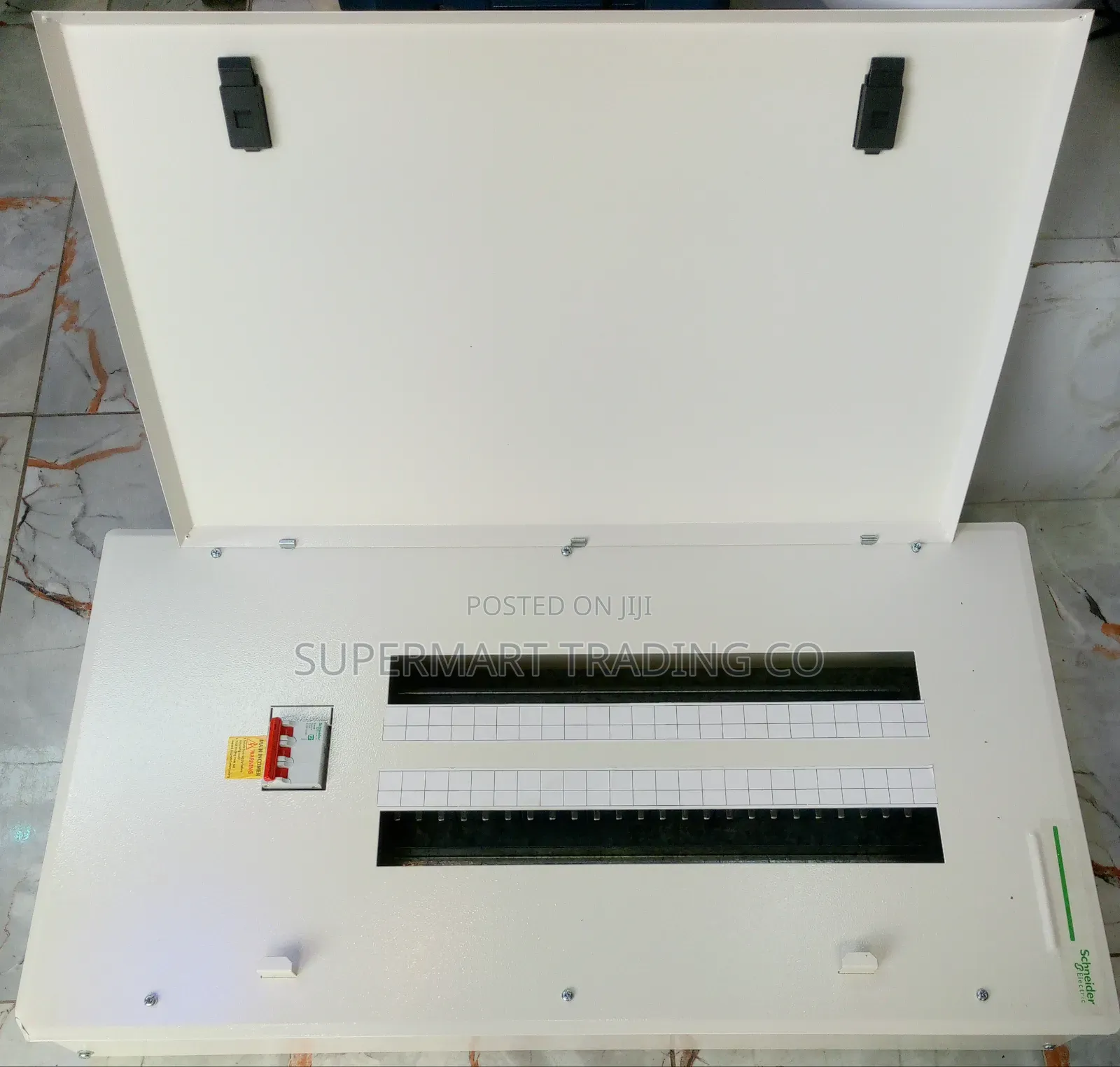 Schneider Distribution Board 16way