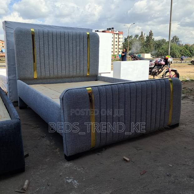 5 by 6 Modern Lined Bed - main view