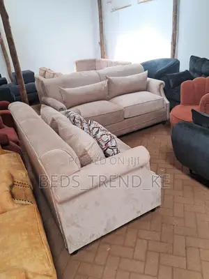 Modern Sturdy 5 Seater Sofa 3-2