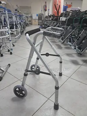 Paediatric Walking Frame With Wheels (Mpbe916lw)