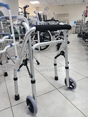 Paediatric Walking Frame With Wheels (Mpbe916lw)