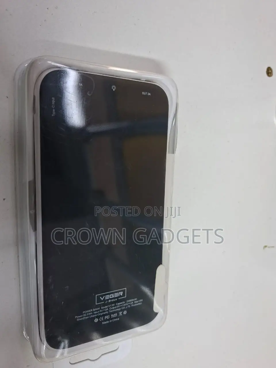 Portable Veger V11w 25000mah Charger for Travel Use