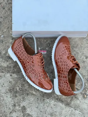Glittering Wet Look Ladies Brogues