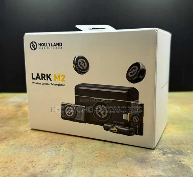 Hollyland Lark M2 Dual Wireless Lavalier Microphones