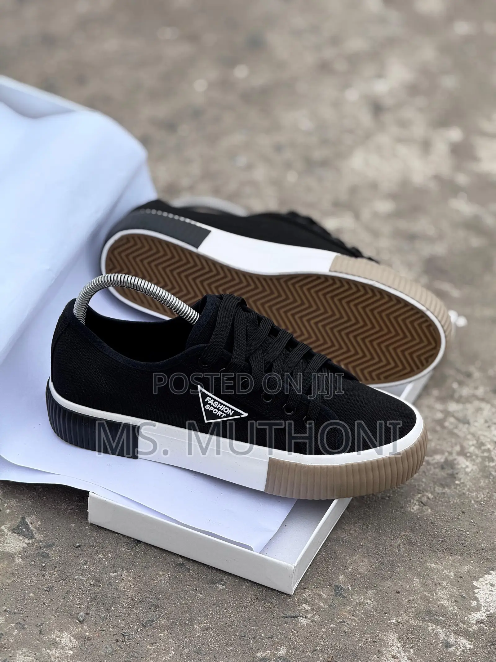 Quality Ladies Rubber Shoes 37-42