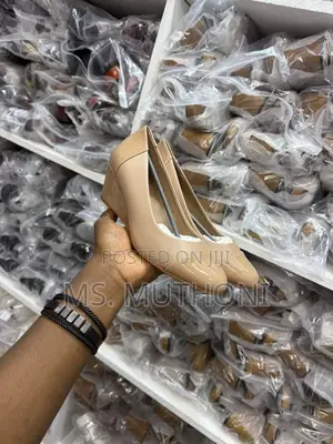 Quality Closed Ladies Wedges Sizes 37-42
