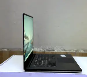 Laptop Dell Precision 5540 32GB Intel Core I9 SSD 1T
