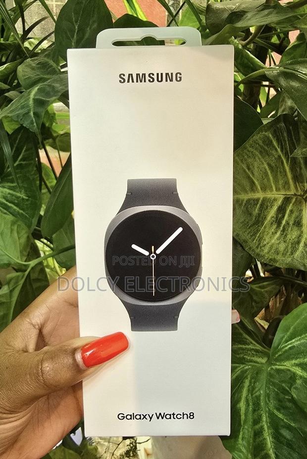 Samsung Galaxy Watch 8 Smartwatch - thumbnail 3