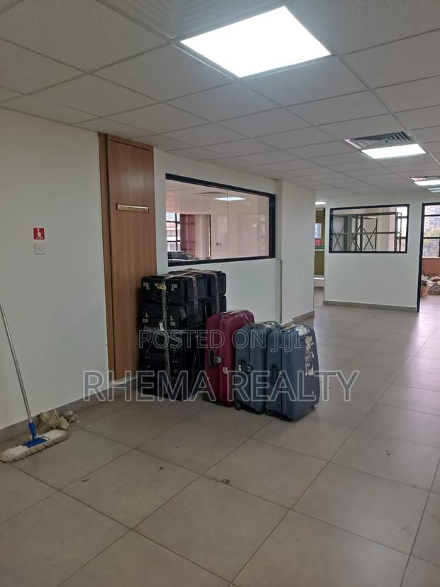 Office Space - thumbnail 5