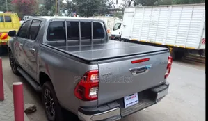 Ford Ranger Double Cab Pickup Truck.
It Folds 3 Times