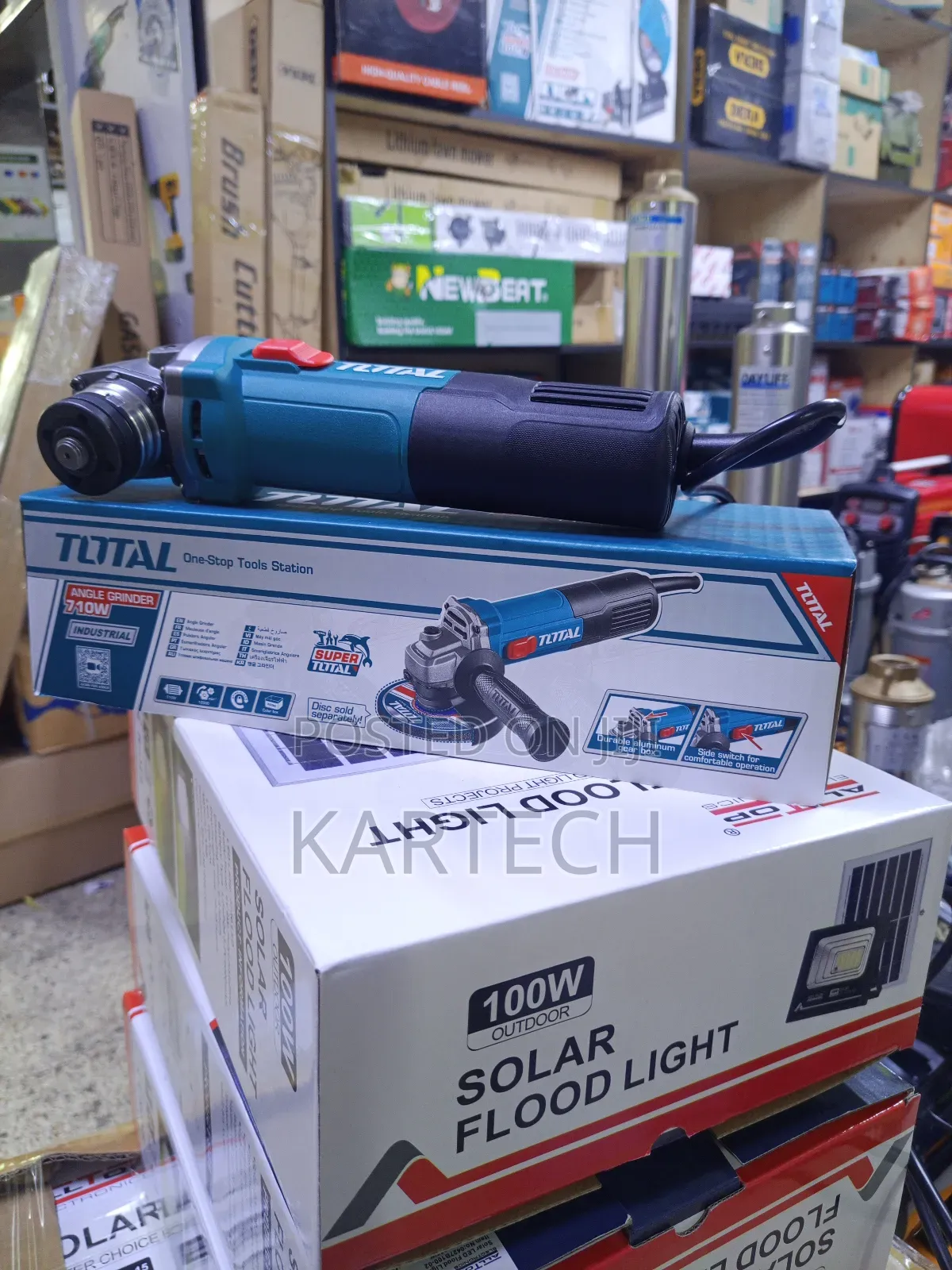 Total Tg 710w 4.5" Angle Grinder