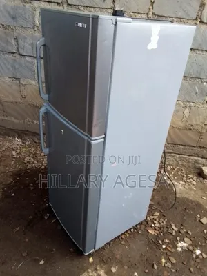 Fridges/Microwaves