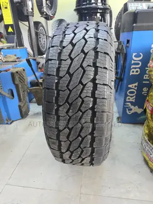 265/60r18 Bridgestone Dueler All Terrain Tire