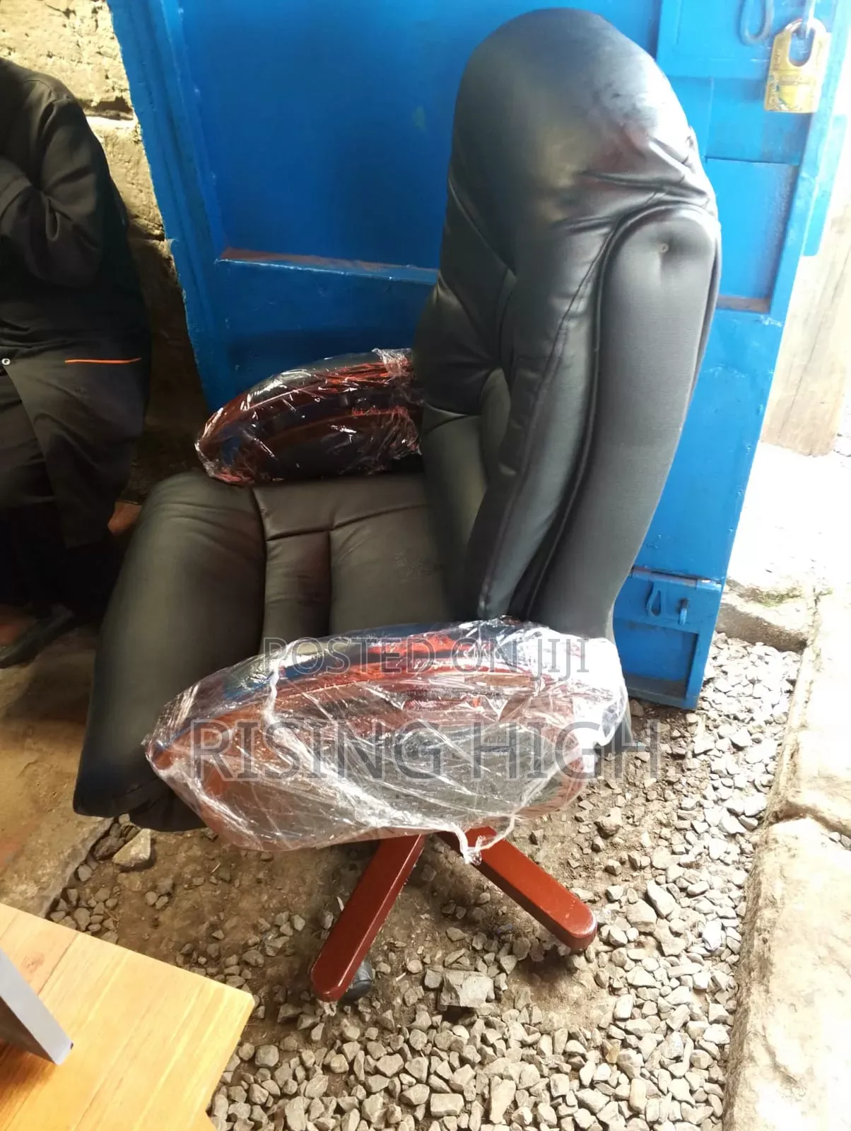 Executive Office Chair – High Back Design