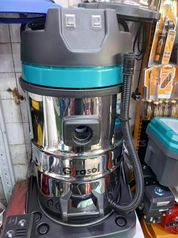 Well Performing 100l Girasol Vacuum Cleaner