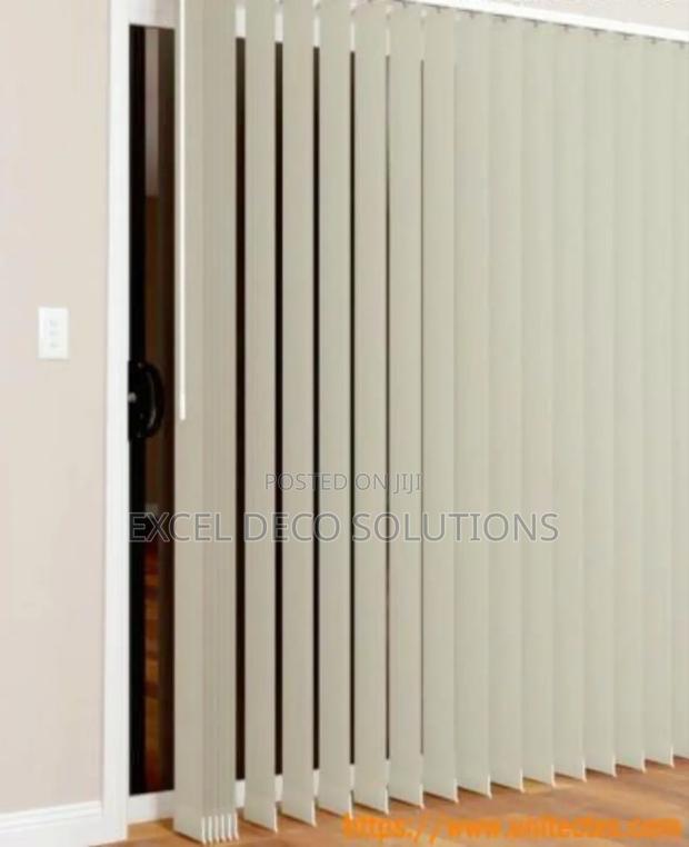Sleek Durable Vertical Window Blinds – Easy Maintenance!