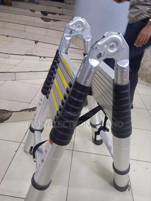 3.1 Double Sided Ladder Telescopic - thumbnail 3